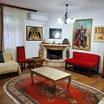Villa Unique Traditional House, Hosted By J&g *