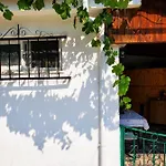 Вилла Unique Traditional House, Hosted By J&g Тирана