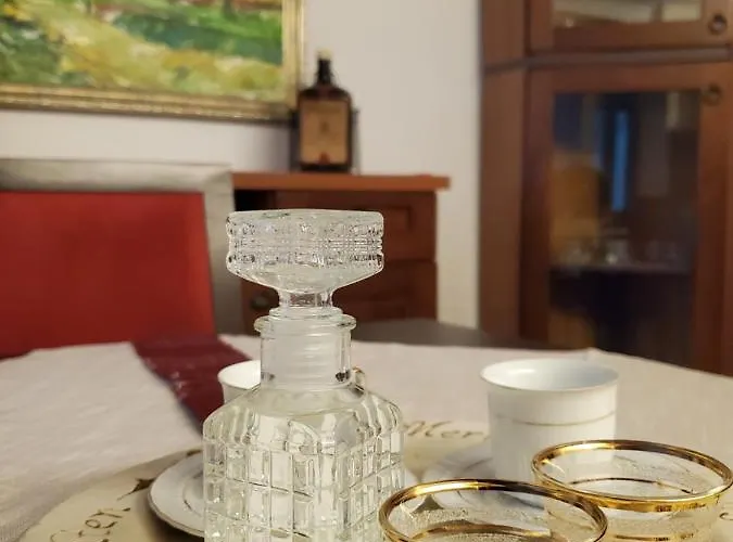 Unique Traditional House, Hosted By J&g * Tirana